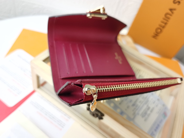 LVコピーウォレット角部分ディテール